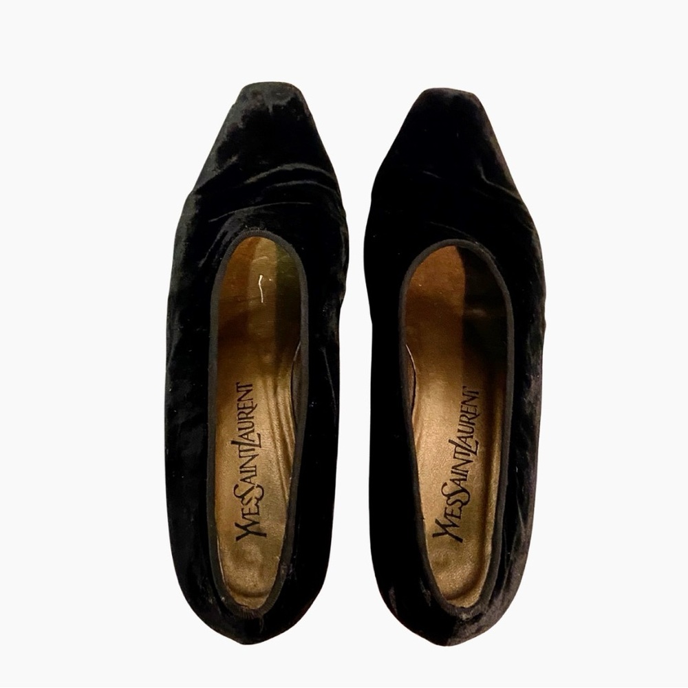 Yves Saint Laurent Women's Black Velvet kitten heels size